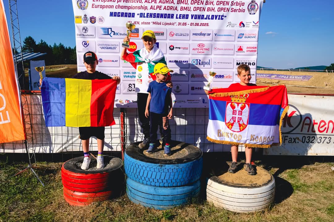 sa desna na levo Viktor Kolnookov