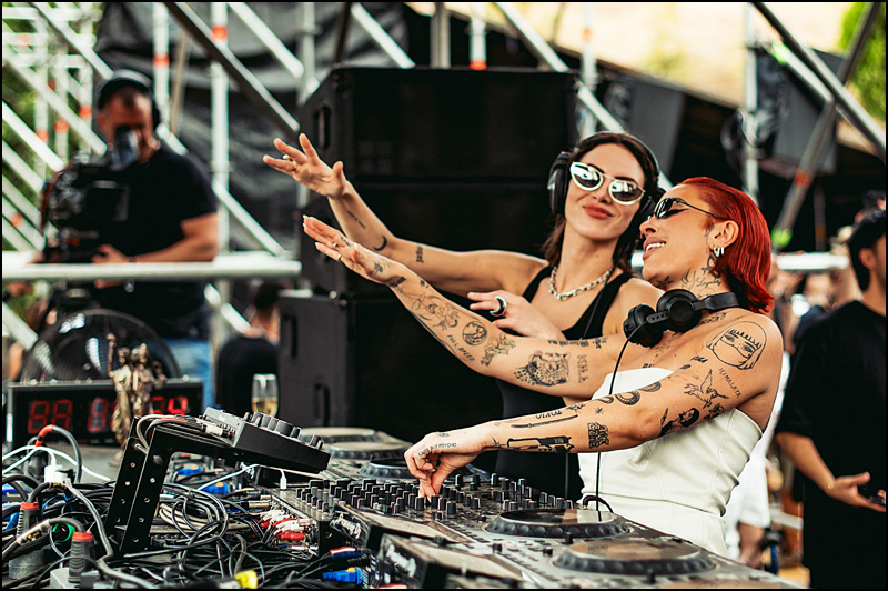 Indira Paganoto b2b Sara Landry Dance Arena