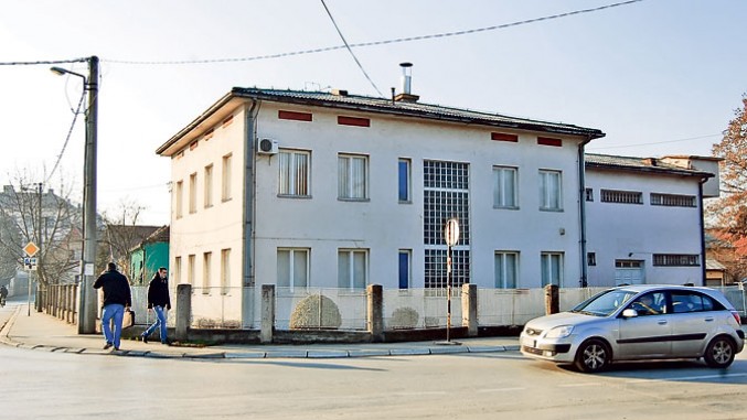 Srušena nekadašnja zgrada i magacin Prosvete 1 prosveta