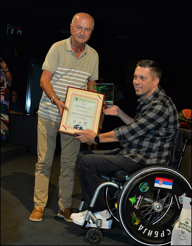 Počeo Međunarodni festival sportskog filma na Zlatiboru 2 Aleksandar Radisic dobitnik priznanja Foto Slobodan Jovicic