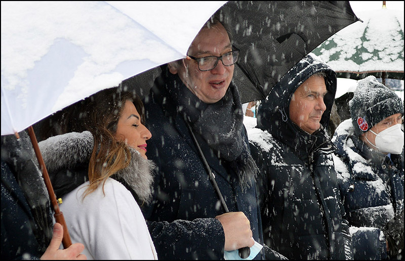 Decenija od postavljanja kamena temeljca za izgradnju zlatiborske Gold gondole (FOTO/VIDEO) 5 Aleksandar Vucic i Milan Stamatovic na otvaranju zicare 2021. godine Foto Nenad Kovacevic