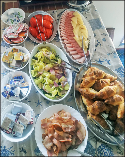 Ubi me sekiracija 2 Dorucak na brodu