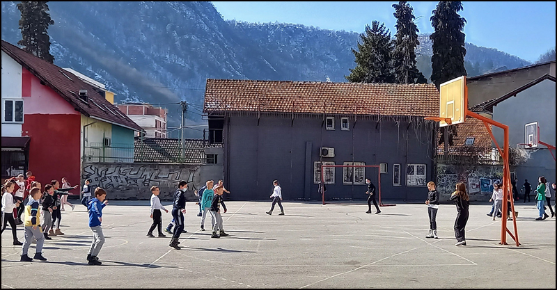 Besplatni udžbenici za užičke osnovce od prvog do četvrtog razreda 2 Foto Nenad Kovacevic 1