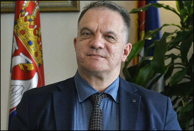 Dvostruki aršini ministra prosvete 1 Ministar prosvete