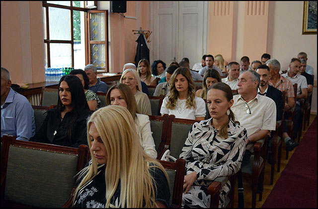 Užička opozicija naterala naprednjake da prihvate njene zahteve 5 Odbornici vlasti Foto Nenad Kovacevic 1