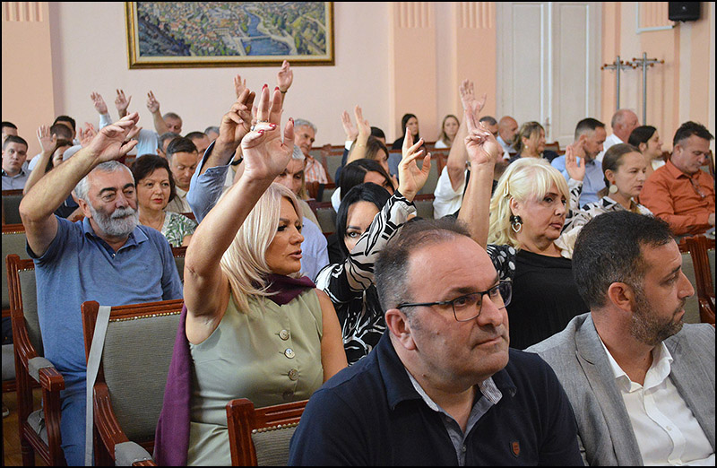 Odbornici vlasti Foto Nenad Kovacevic