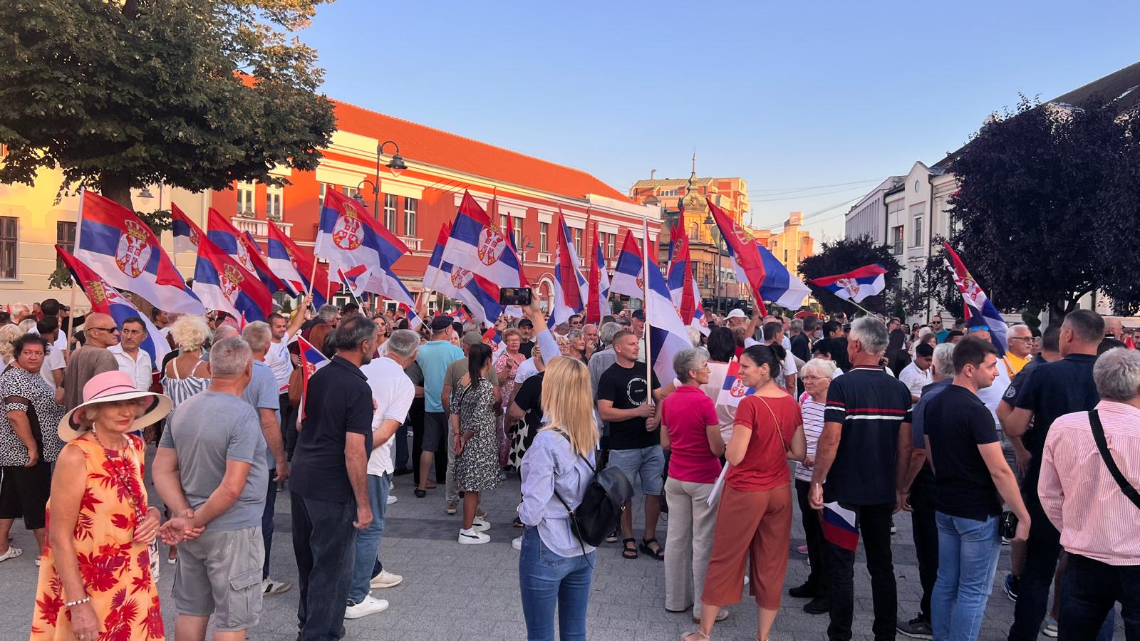 Vučić odustao od skupova protiv blokada zbog debakla prethodnih 1 protest 2