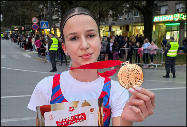 Mladi užički atletičari osvojili pet medalja u Požarevcu 2 Dunja Vukajlovic Foto AK Mladost Uzice