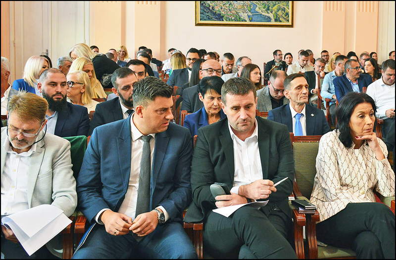 Još jedna godina neuspeha vlasti užičkih naprednjaka 1 Celnici Uzica Foto Nenad Kovacevic