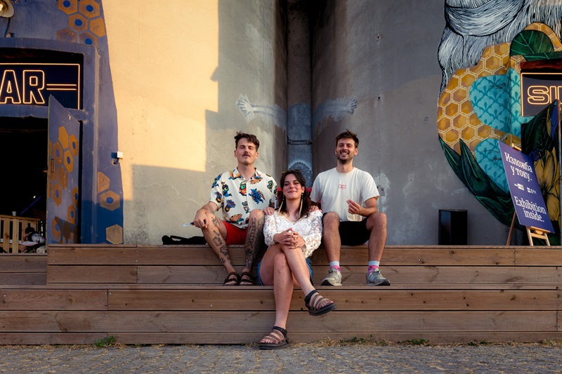 U Čačku će biti predstavljene monografija i izložba povodom 10 godina DUK Festivala 1 DUK tim Vuk DJuric Maja Stojanovic i Strahinja Babic photo Jovan Zornic