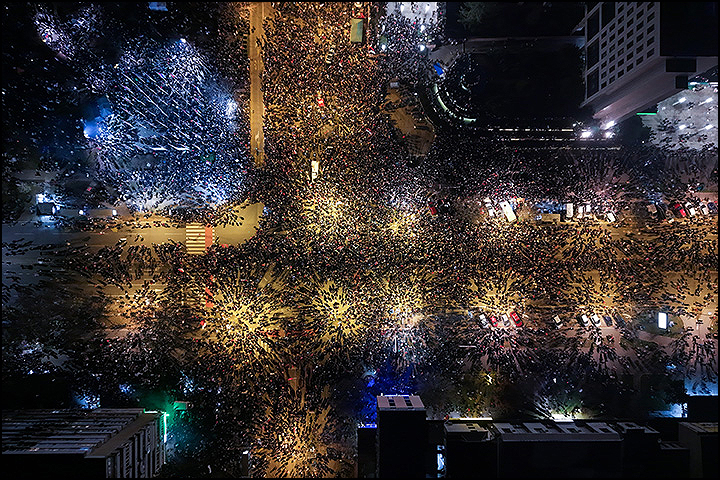 Ovo su najbolje medijske fotografije sa konkursa Press Photo Srbija 2025 2 Nagrada u kategoriji Vesti reportaza Armin Durgut Studentski protesti