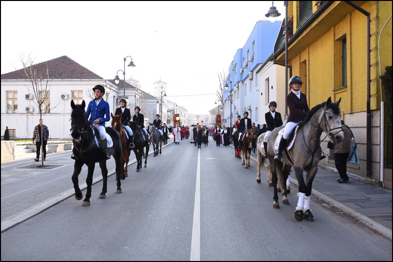 Tradicionalni običaj plivanja za Bogojavljanski krst 5 casni krst 2