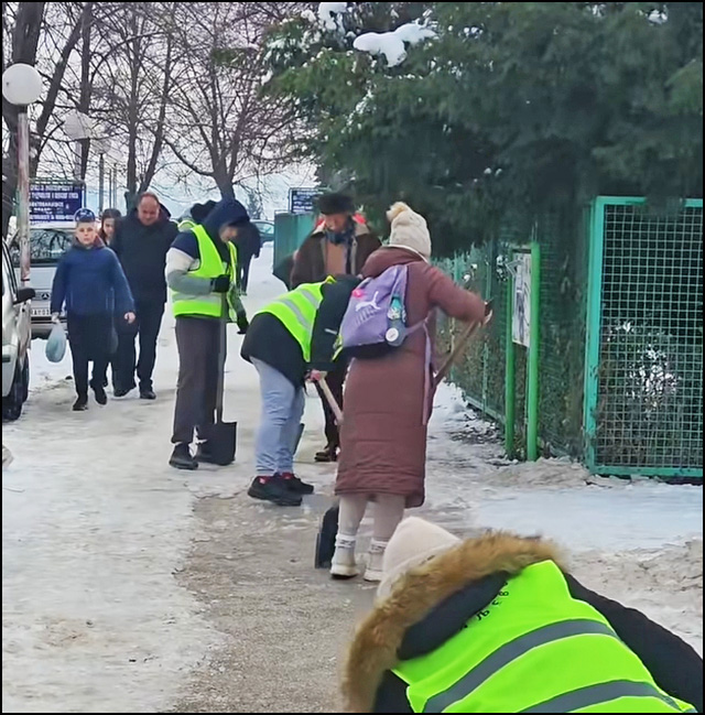 ciscenje snega Kraljevo 640