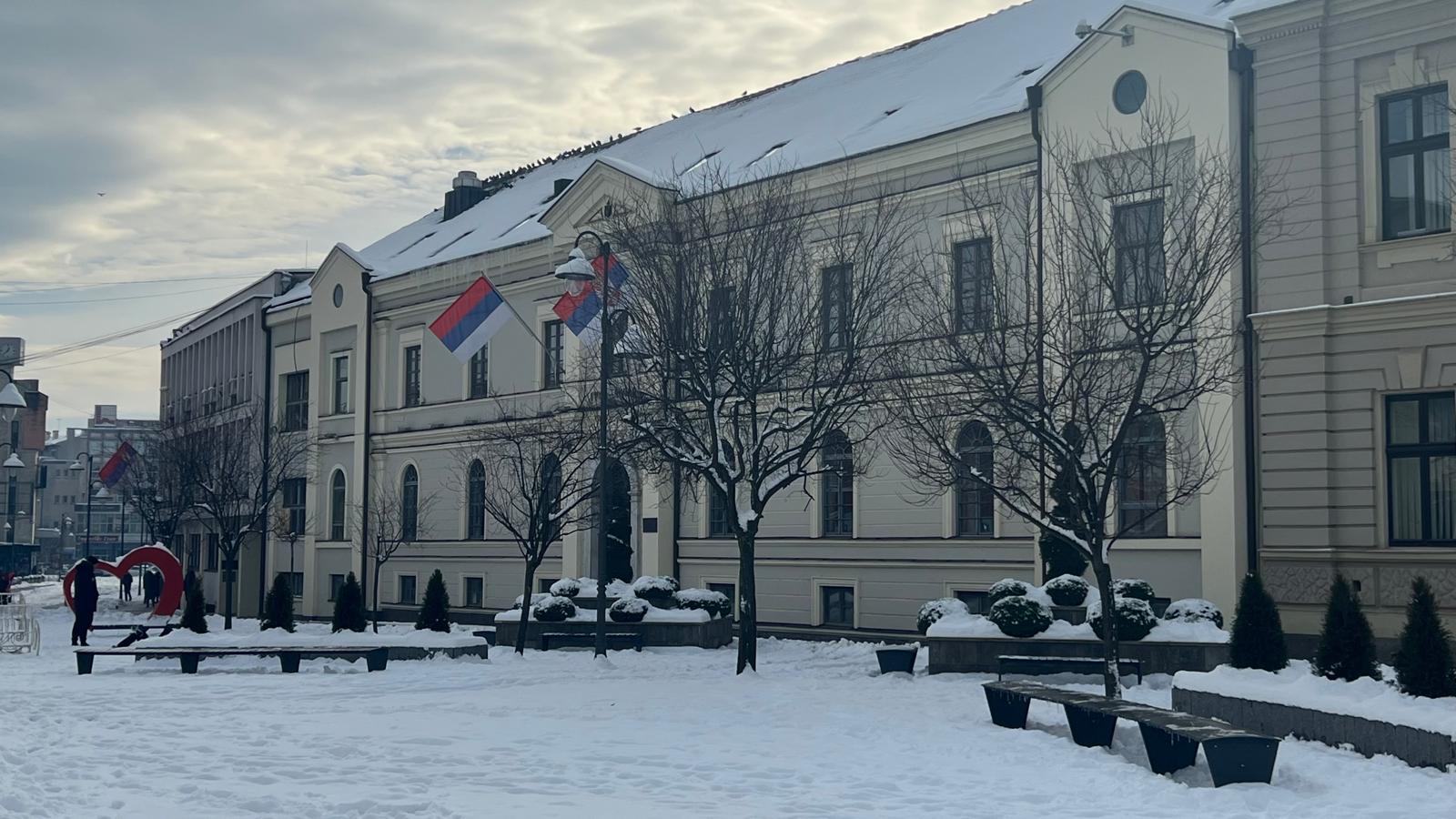 Grad bio u kolapsu zbog snega, a ubeđivali nas da spremno dočekuju zimu 2 opstina