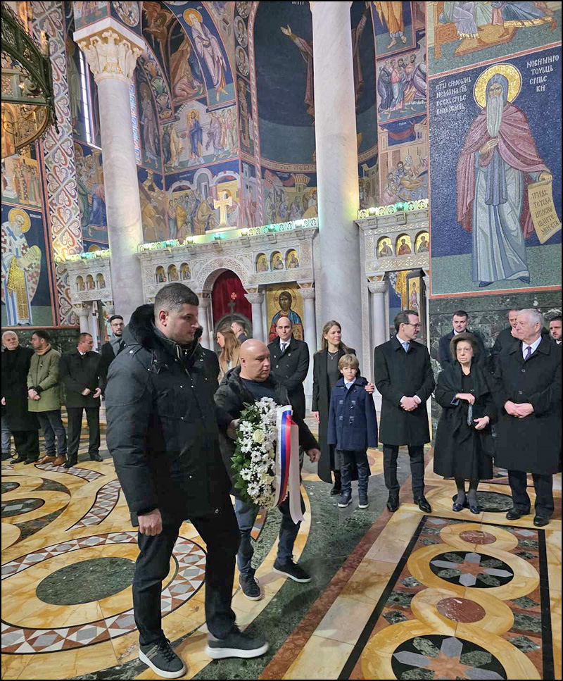 Polaganje venca