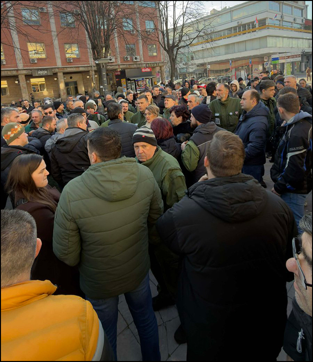 Oštre reakcije dela zaposlenih u GIR-u na saopštenjeza medije menadžementa kompanije 2 Radnici GIRa 1