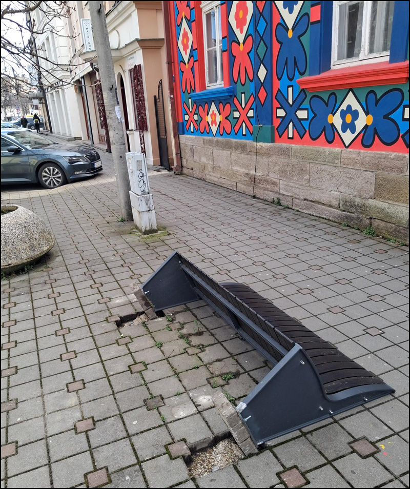 klupa 1