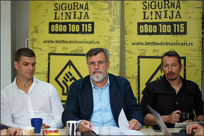 Novinarski deo SRG zahteva od MUP-a da hitno identifikuje i privede sve napadače na novinare i građane 2 stalna grupa za bebednost novinara pancevo 3