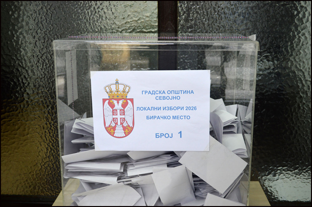 Glasacka kutija Foto Nenad Kovacevic 1