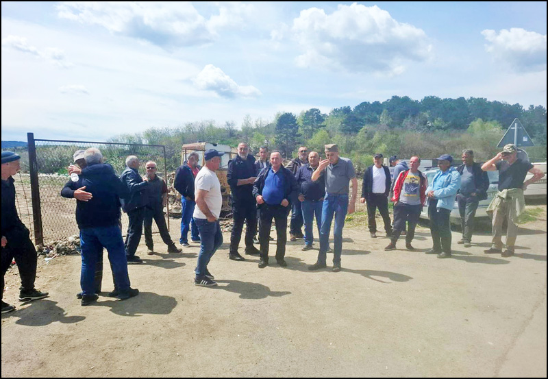 Meštani nastavili blokadu deponije kod Sjenice, nemaju poverenja u institucije 1 Blokada deponije Foto Privatna arhiva