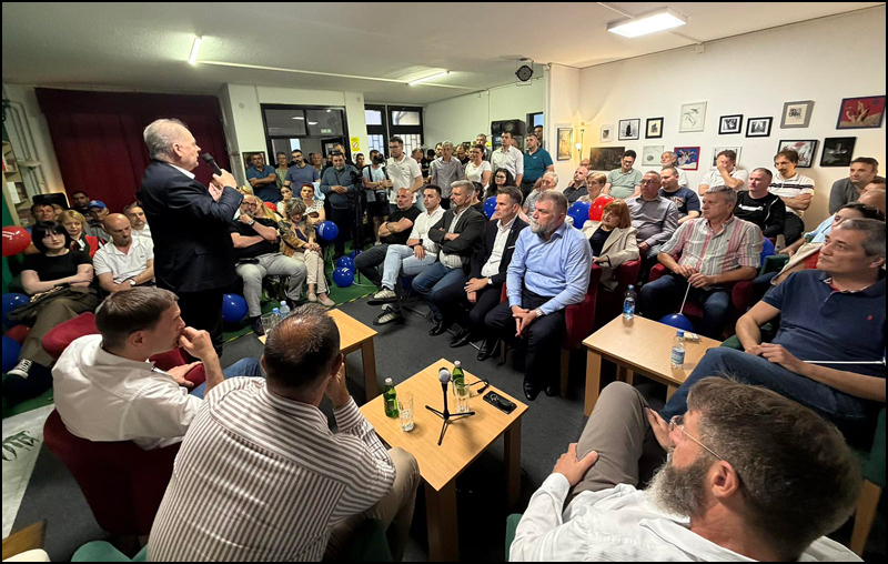 NOVI DSS tribina u Zrenjaninu