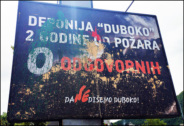 Uništen mural koji simboliše borbu građana Užica za zdravu životnu sredinu 3 Unisten bilbord Foto Da ne disemo Duboko