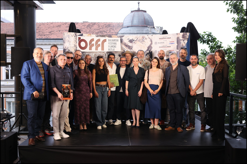 Svečanom ceremonijom dodele nagrada zatvoren 2. Balkanski festival filmske režije 7 BFFR tim festivala clanovi zirija i laureati foto Andrija Popovic