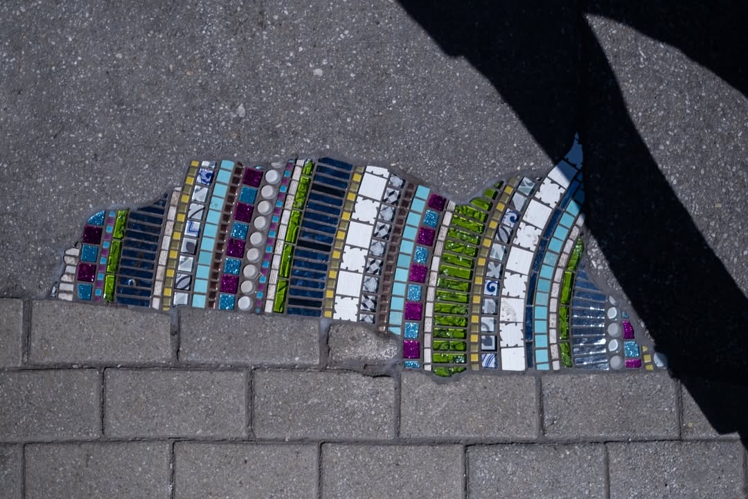 Umetnica iz Australije oslikala još jedan mural (FOTO, VIDEO) 3 EMEMEM
