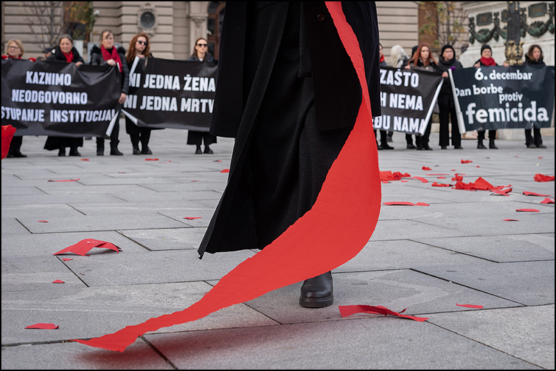 Otvara se izložba Press Photo Srbija 2025: Najbolje medijske fotografije konačno pred publikom 5 Pohvala u kategoriji Vest reportaza Ana Batricevic Svetski dan borbe protiv femicida