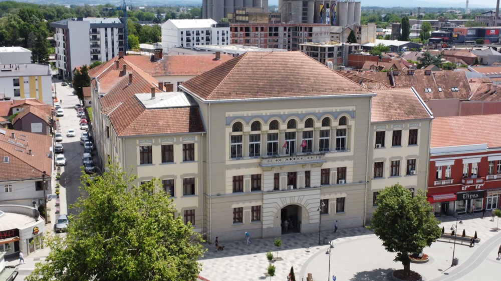 gimnazija