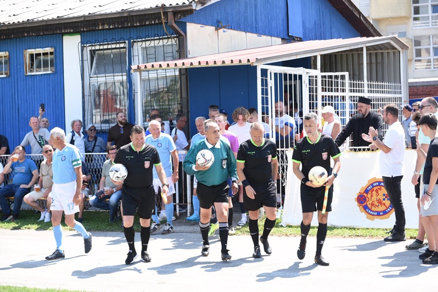 Otvoren stadion Remonta 4 lejca4
