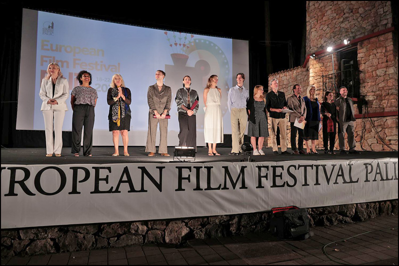 Uručenjem nagrada svečano zatvoren 33. Festival evropskog filma Palić 1 Dobitnici nagrada i ziri foto Damir Vujkovic 1